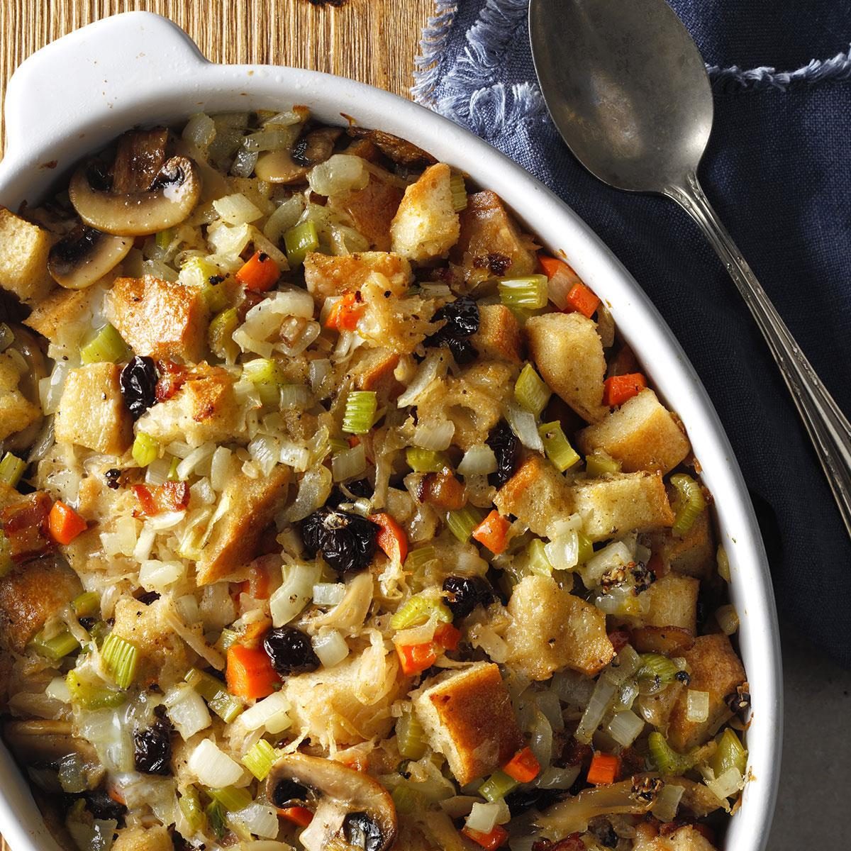 28 Best Thanksgiving Stuffing Recipes