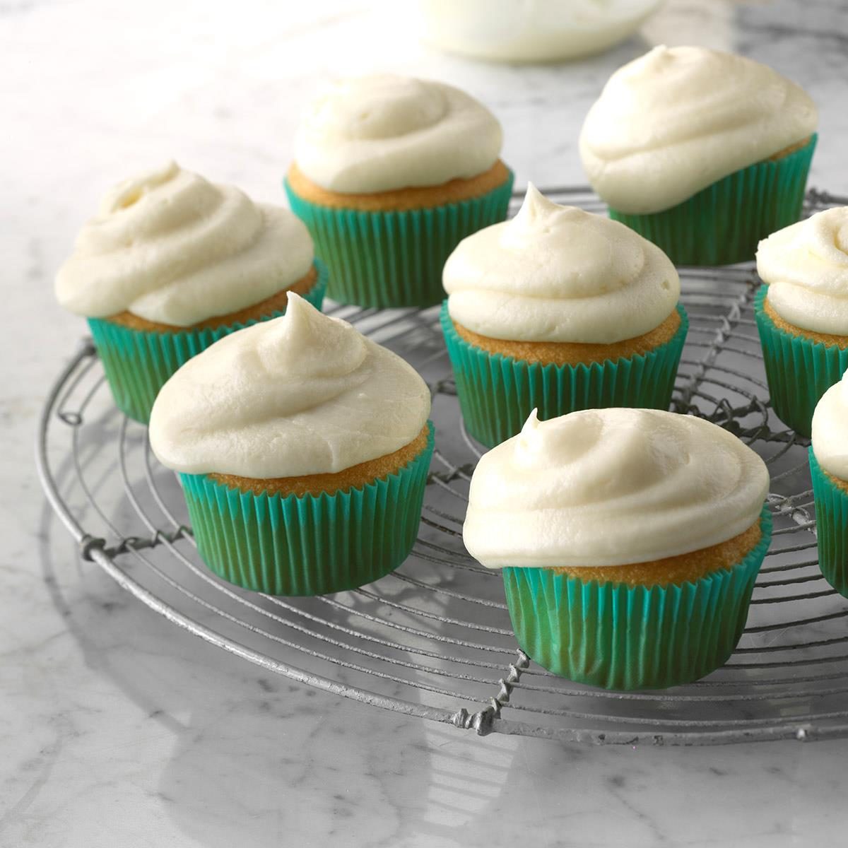 Easy vanilla buttercream frosting