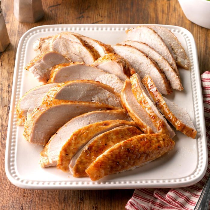 sliced turkey on a plate