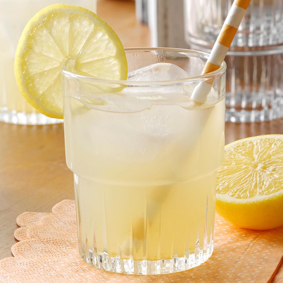 Old Fashioned Lemonade Exps Tohjj22 29322 Dr 01 19 5b