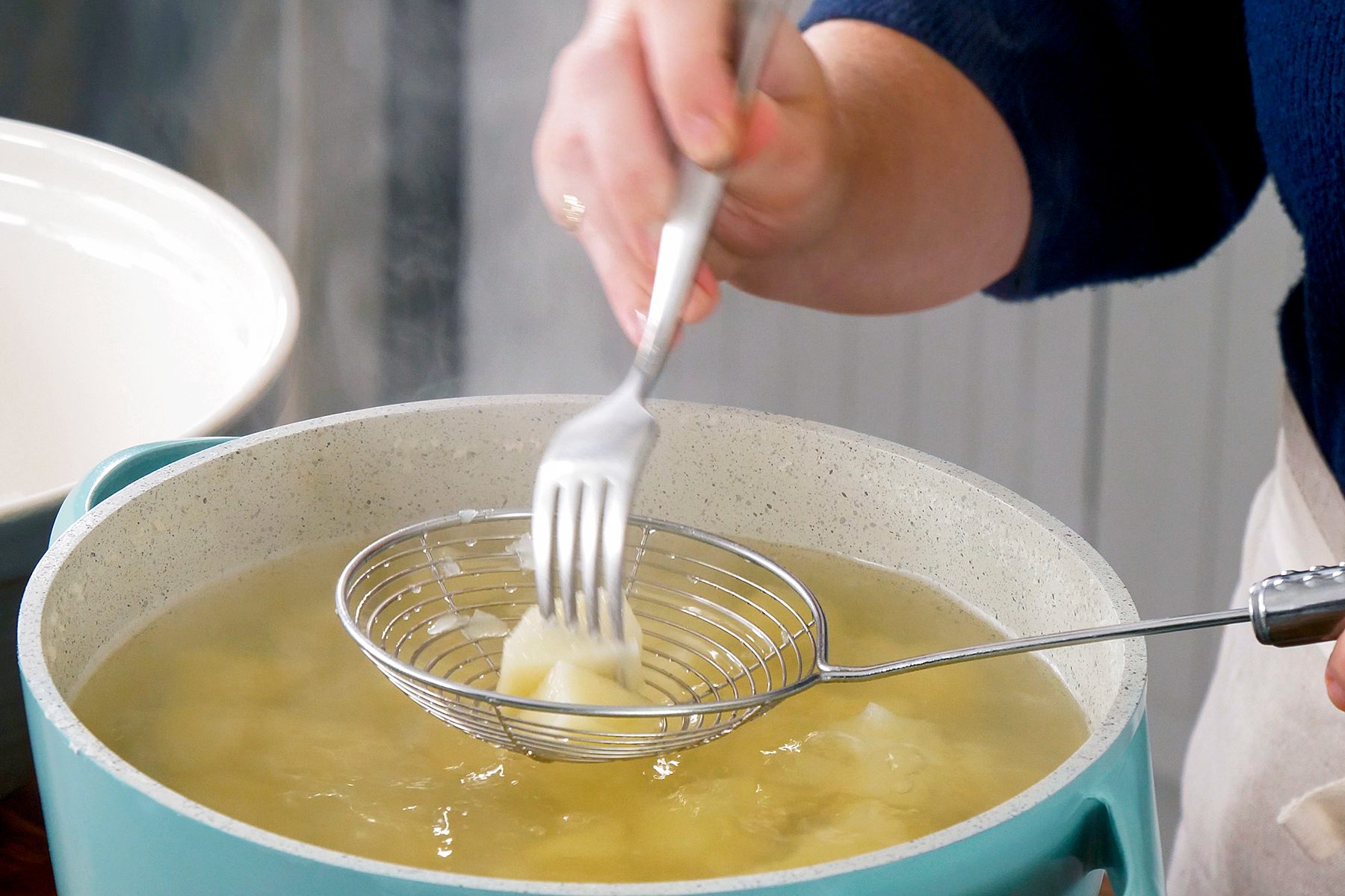 Traditional Mashed Potatoes Tohvs22 9899 V1 Mr 09 16 Mashedpotatoes 1 Ss Edit