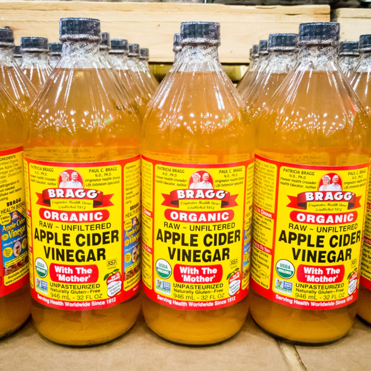 10 Unexpected Ways to Use Apple Cider Vinegar Around the House
