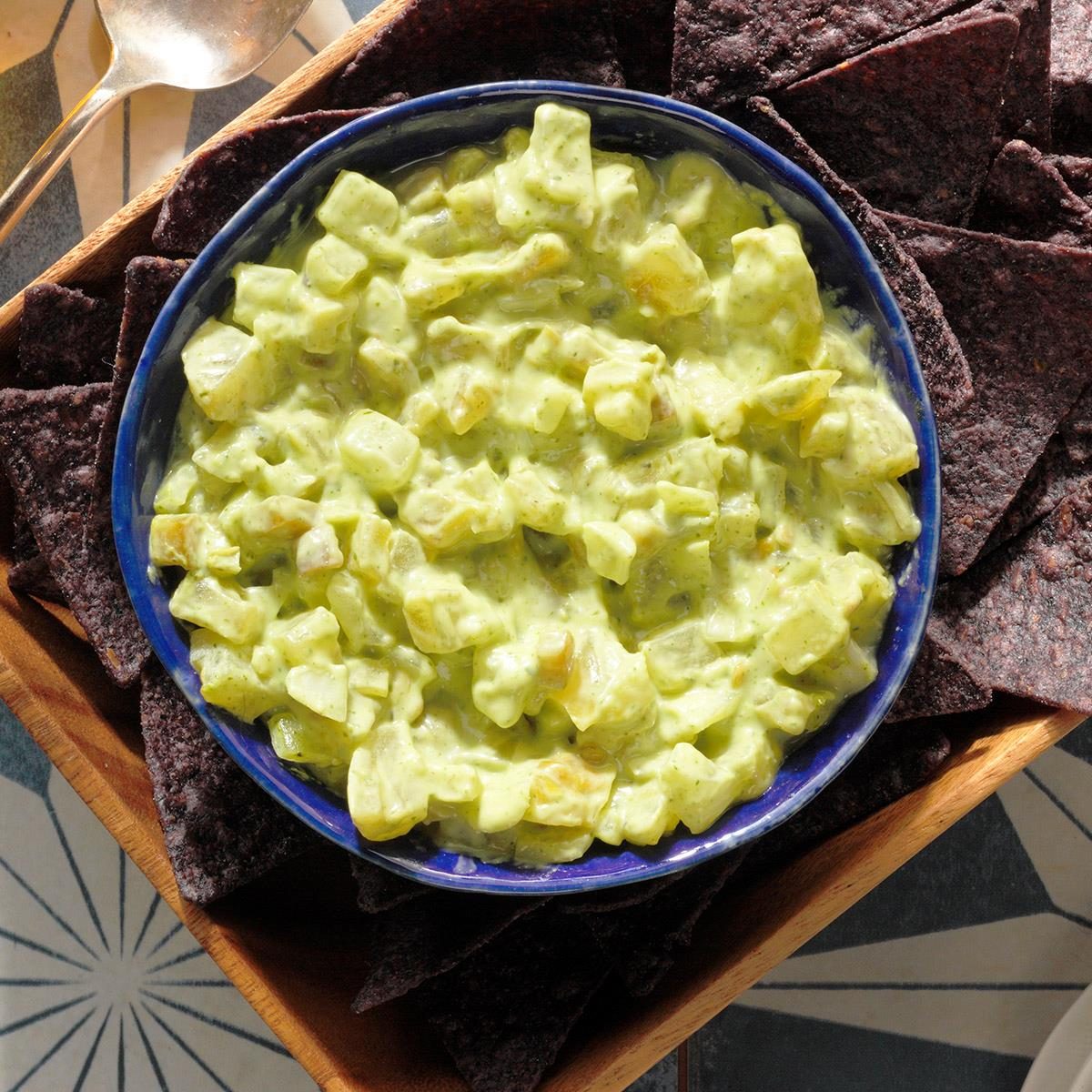 Green Tomato Salsa Exps Thjj21 145378 B02 10 7b