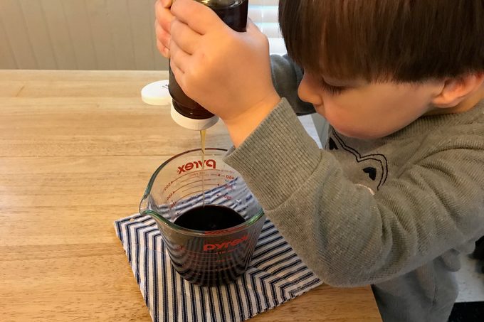 adding honey to elderberry syrup recipe