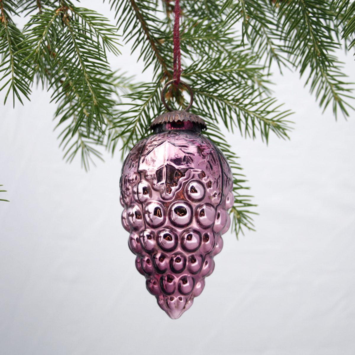 Christmas tree ball; Shutterstock ID 34108219; Job (TFH, TOH, RD, BNB, CWM, CM): TOH