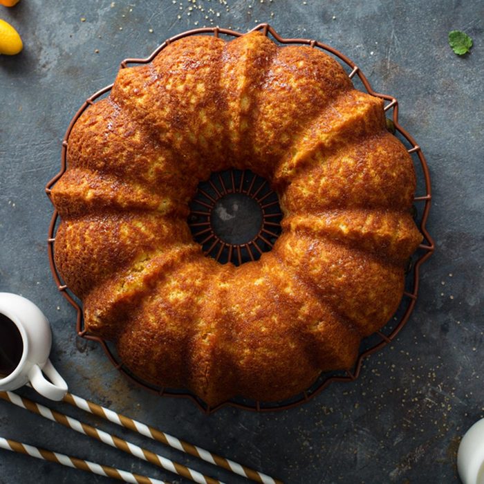 Winter citrus pound bundt cake with orange zest maple cirup; Shutterstock ID 1012626319; Job (TFH, TOH, RD, BNB, CWM, CM): TOH