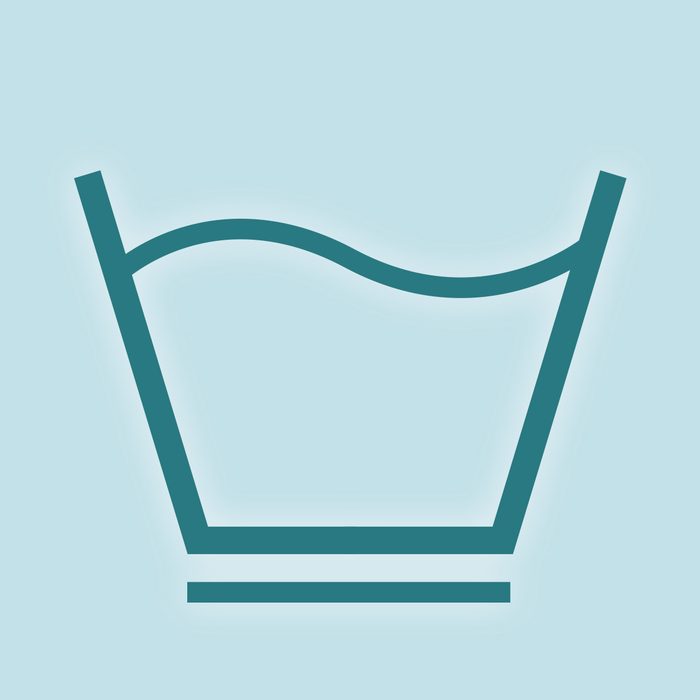 Washing symbol: Machine wash, permanent press