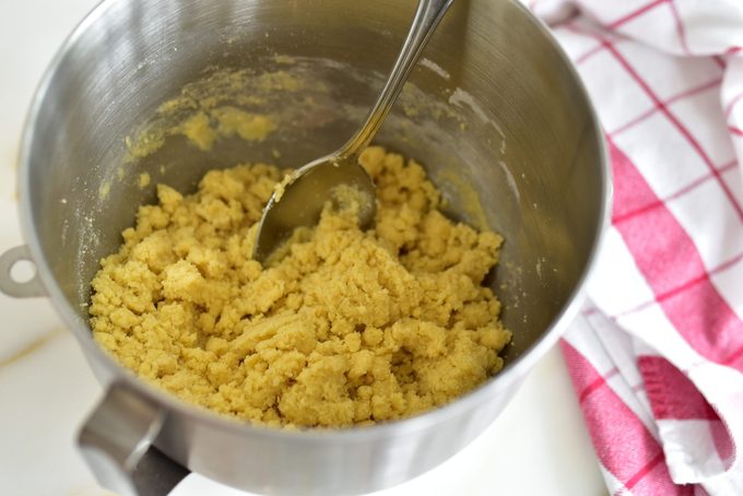 Semolina dough for ma'amoul cookies