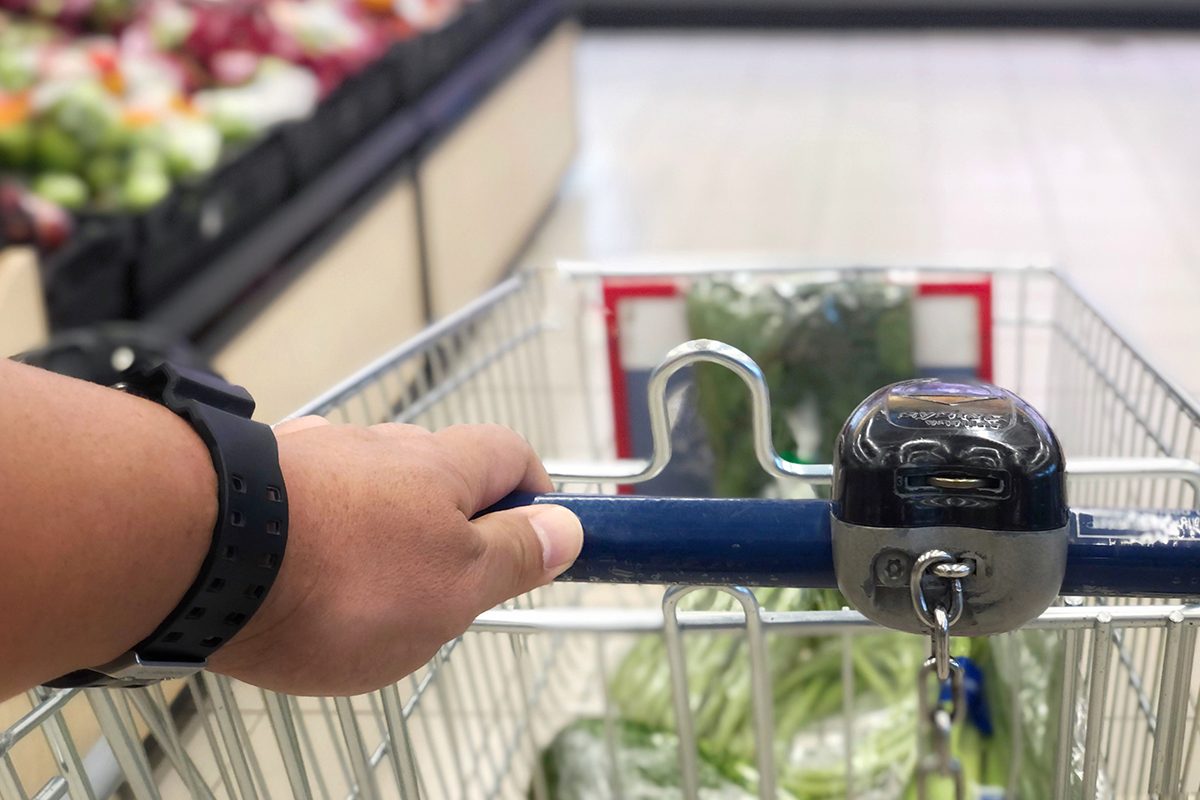 This Is What the Loops on Grocery Carts Are for—and It’s Not What You Expect