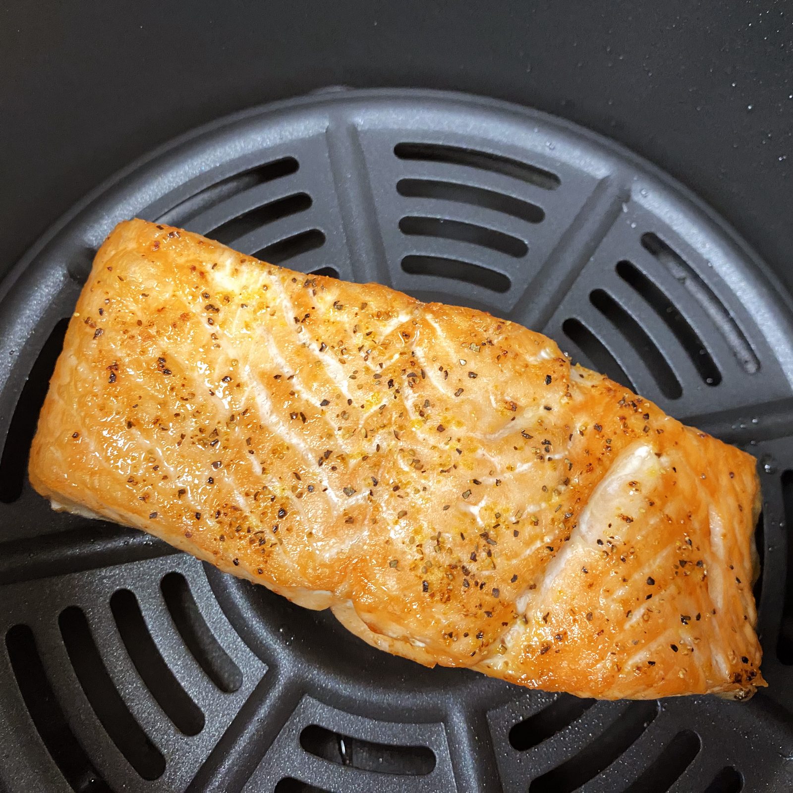 salmon in Ninja Max Xl Air Fryer
