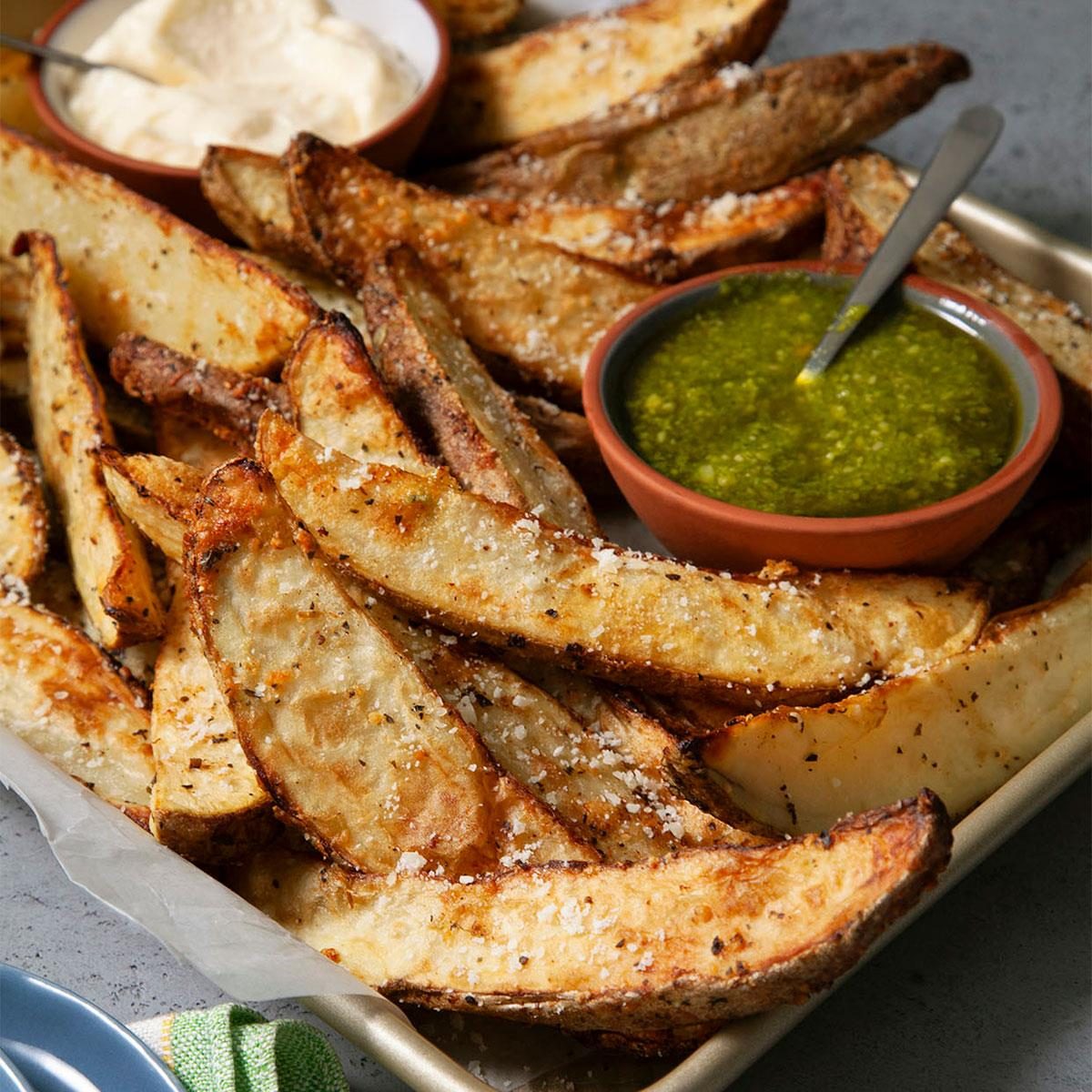 Air Fried Parmesan Potato Wedges Exps Ft23 266937 Ec 0922 8