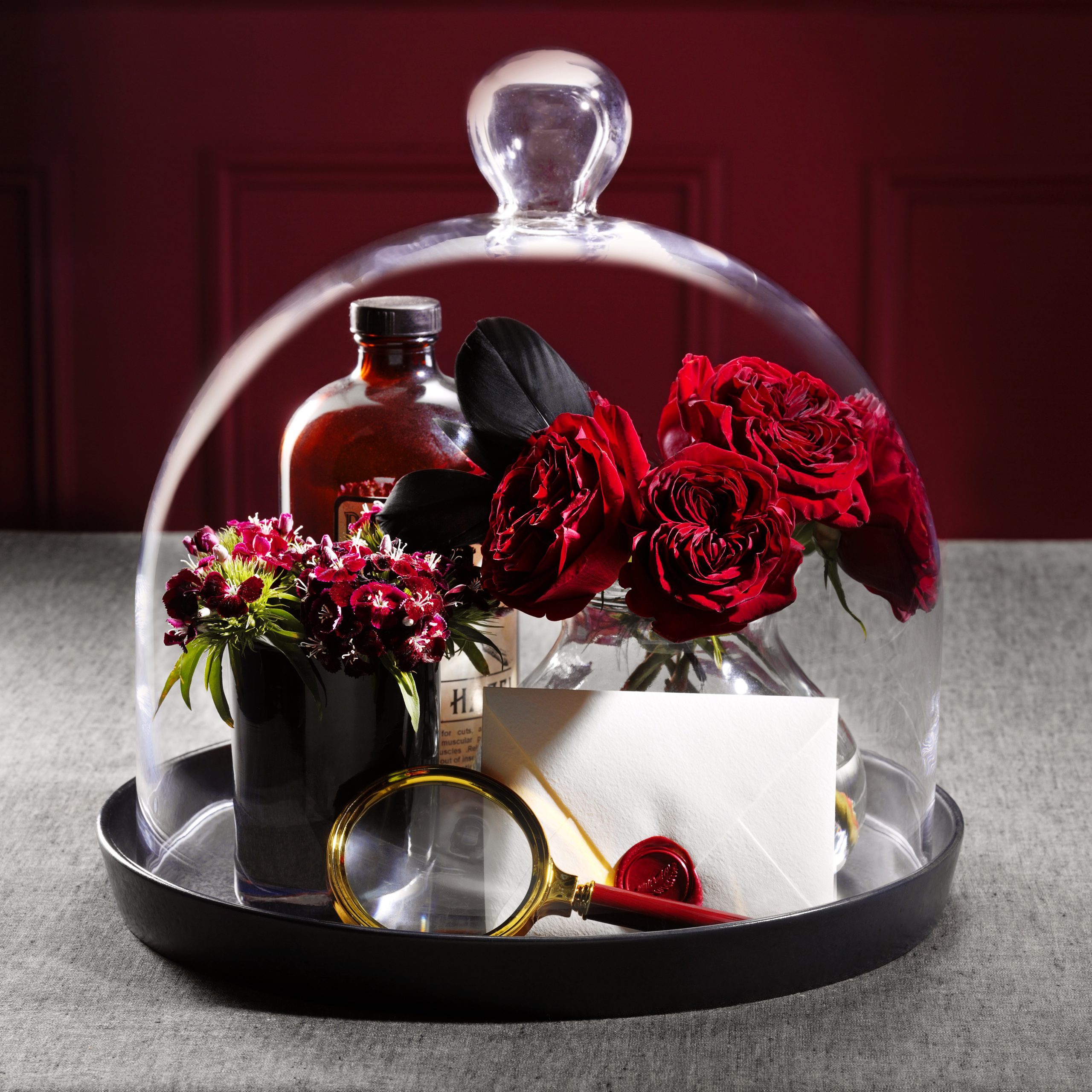 Cloache With Murder Mystery Party Items Inside Tohon22 Pu5326 P2 Md 05 18 9b Copy