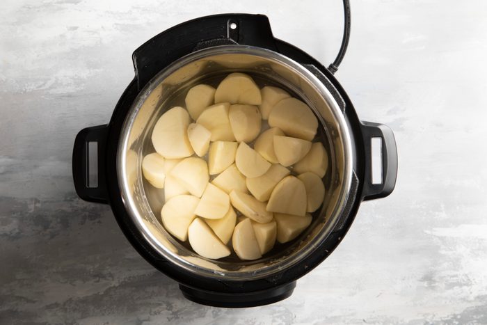 instant pot mashed potatoes step 1