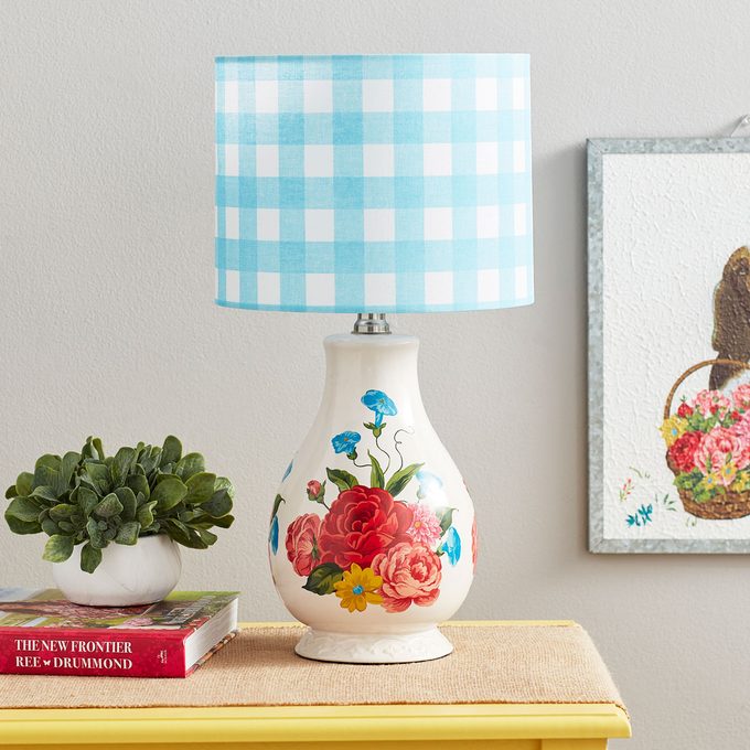 The Pioneer Woman Sweet Rose Table Lamp Blue Gingham Shade With Led Bulb