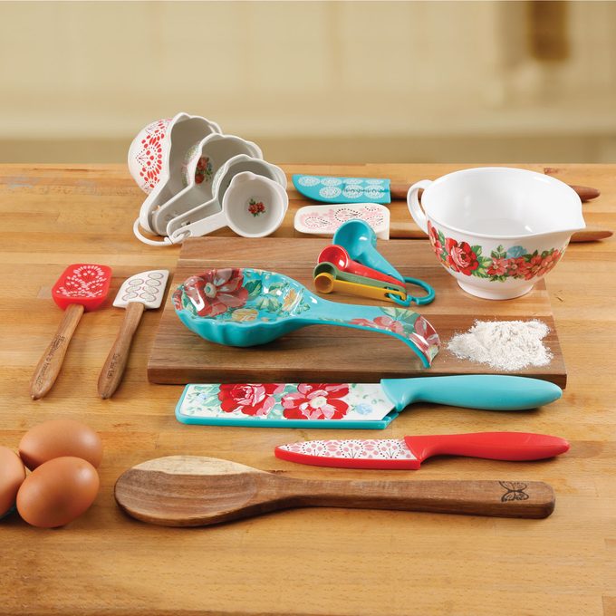 The Pioneer Woman Vintage Floral Gadget Set 20 Piece