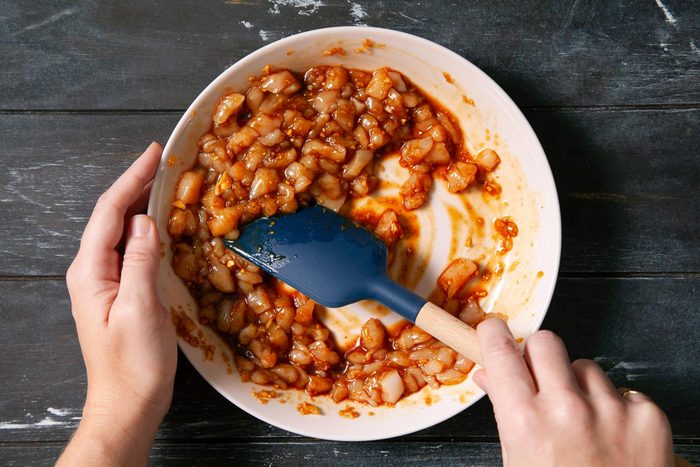 Ft23 271252 Ec 0929 3 Cooking Chicken For Copycat Applebees Wonton Tacos