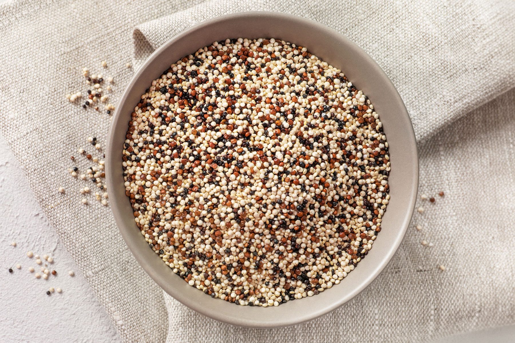 Organic colorful mixed quinoa seeds 