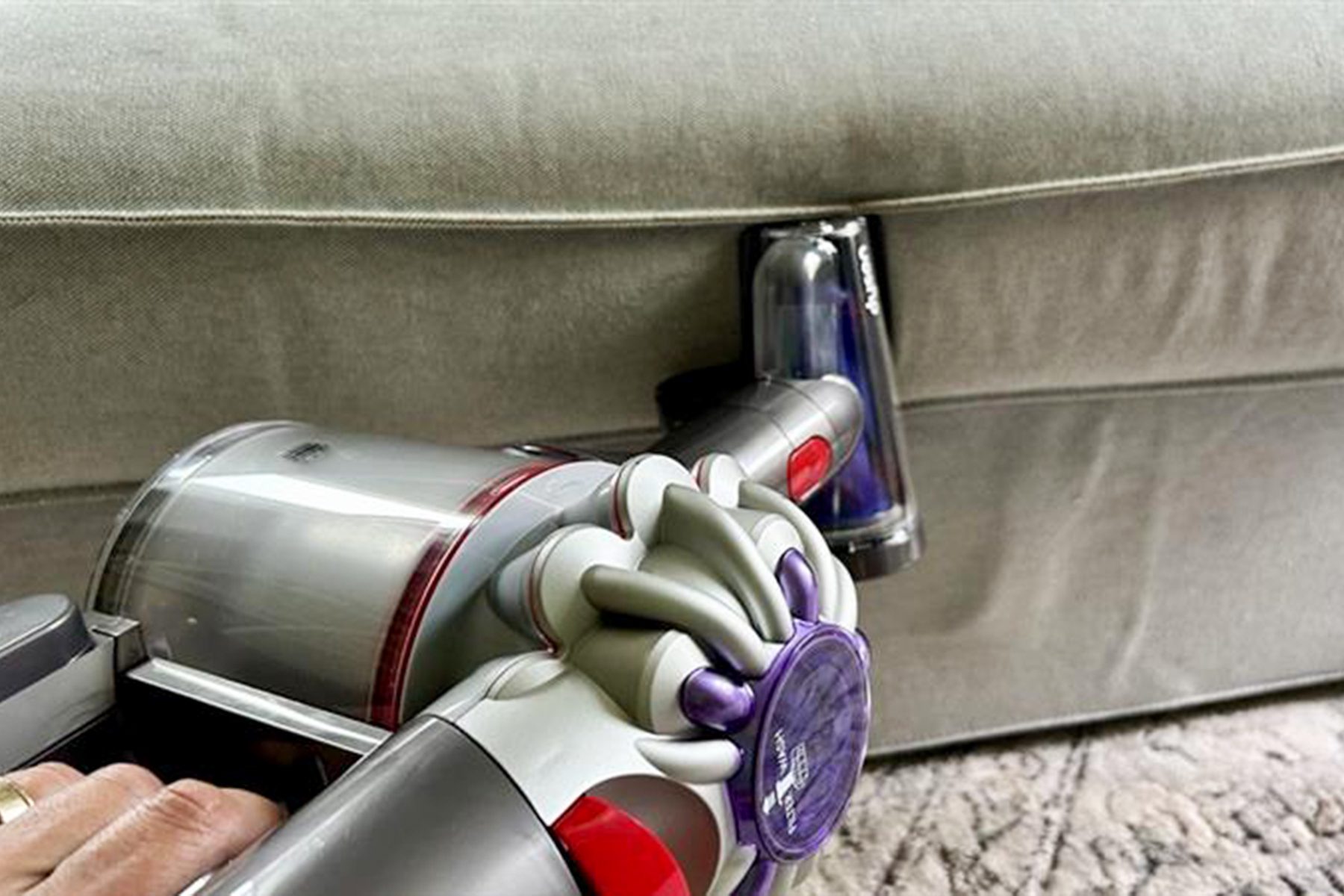 Toha24 Dyson V8 Katie Bandurski Ssedit 04