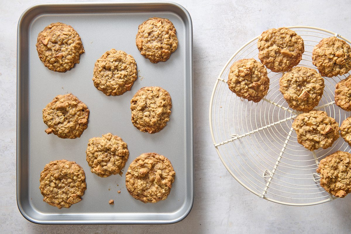 Transferring baked cookies onto a wire rack