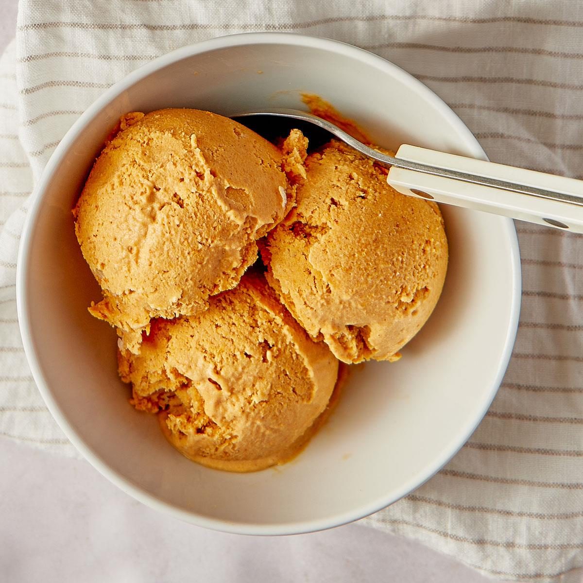 Homemade Pumpkin Ice Cream