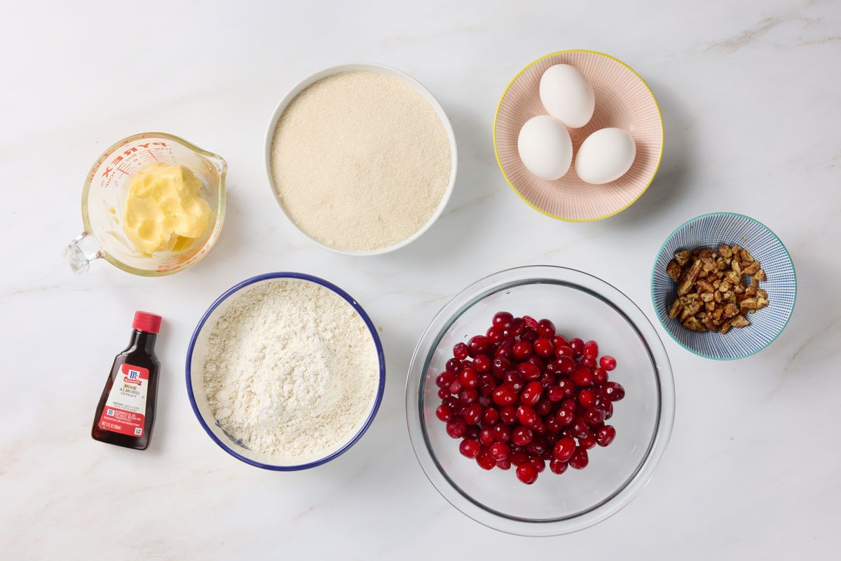 2849 Cranberry Christmas Cake