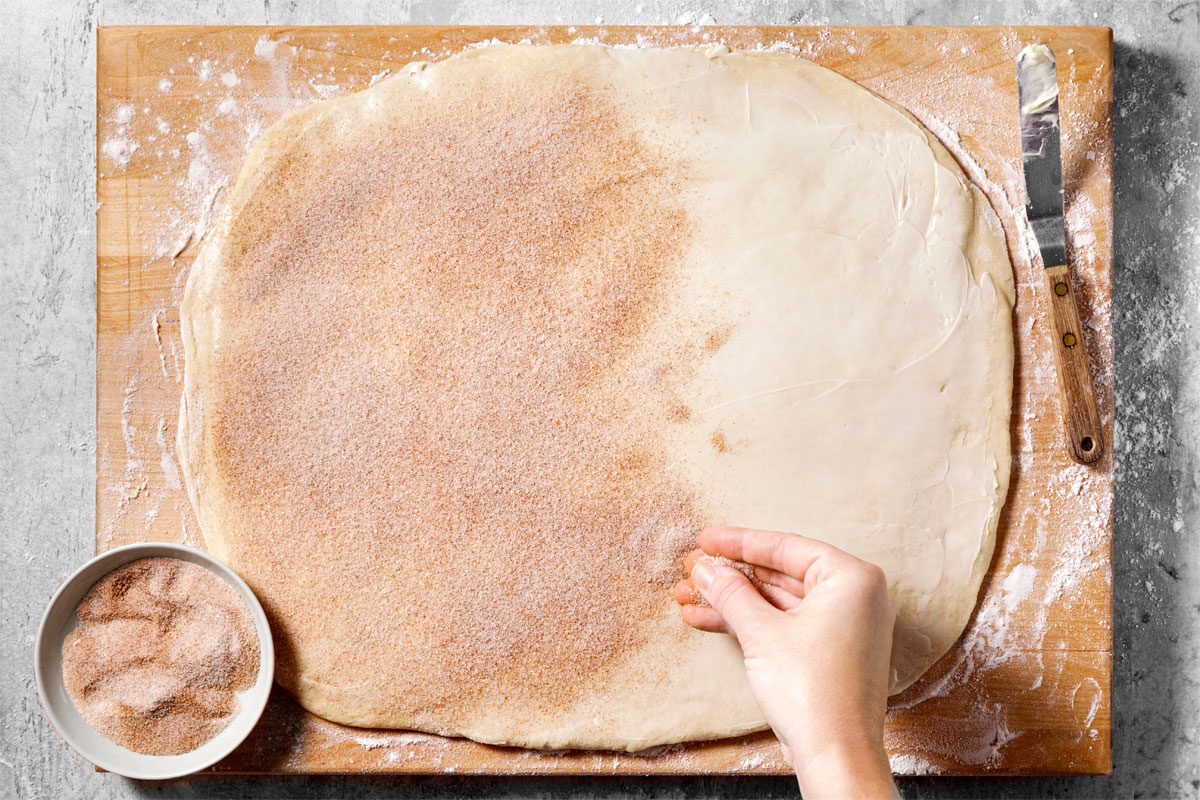 Sprinkle Sugar And Cinnamon In An Even Layer.