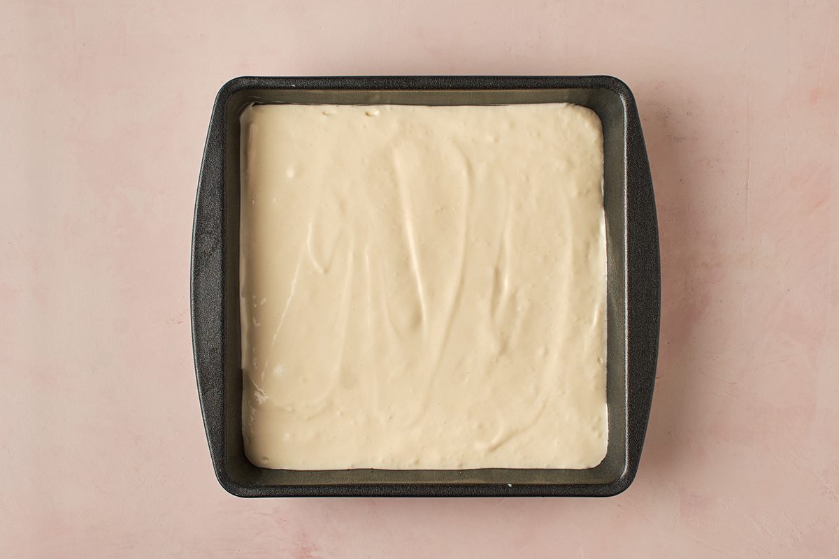 Bake cheesecake bars