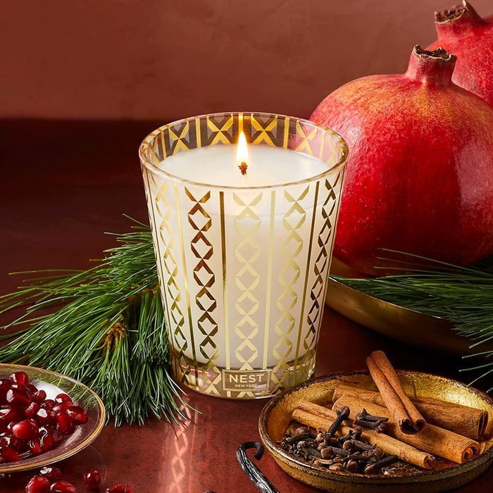 Nest Fragrances Holiday Scented Classic Candle Ecomm Amazon.com 