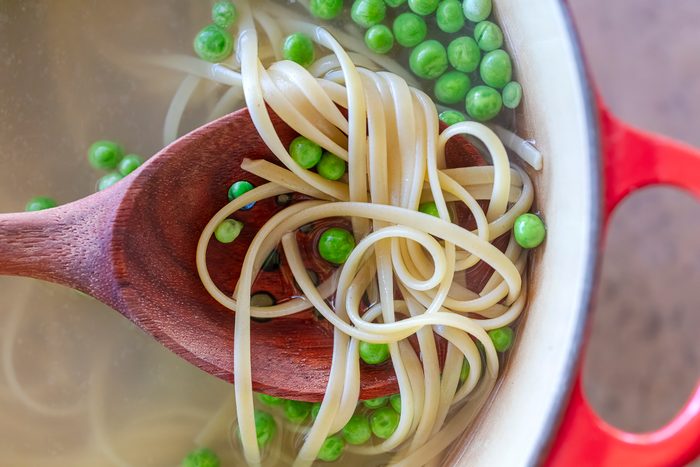 Pasta With Prosciutto And Peas Tohd24 35339 Jackiealpers 02
