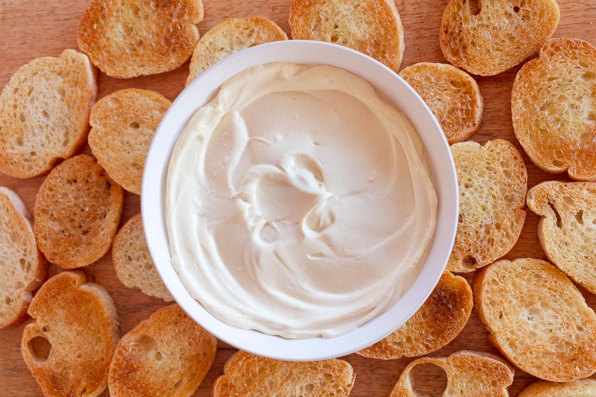 buttery Vegan Cashew cheese Tohd24 245764 Jackiealpers 03 with crostini