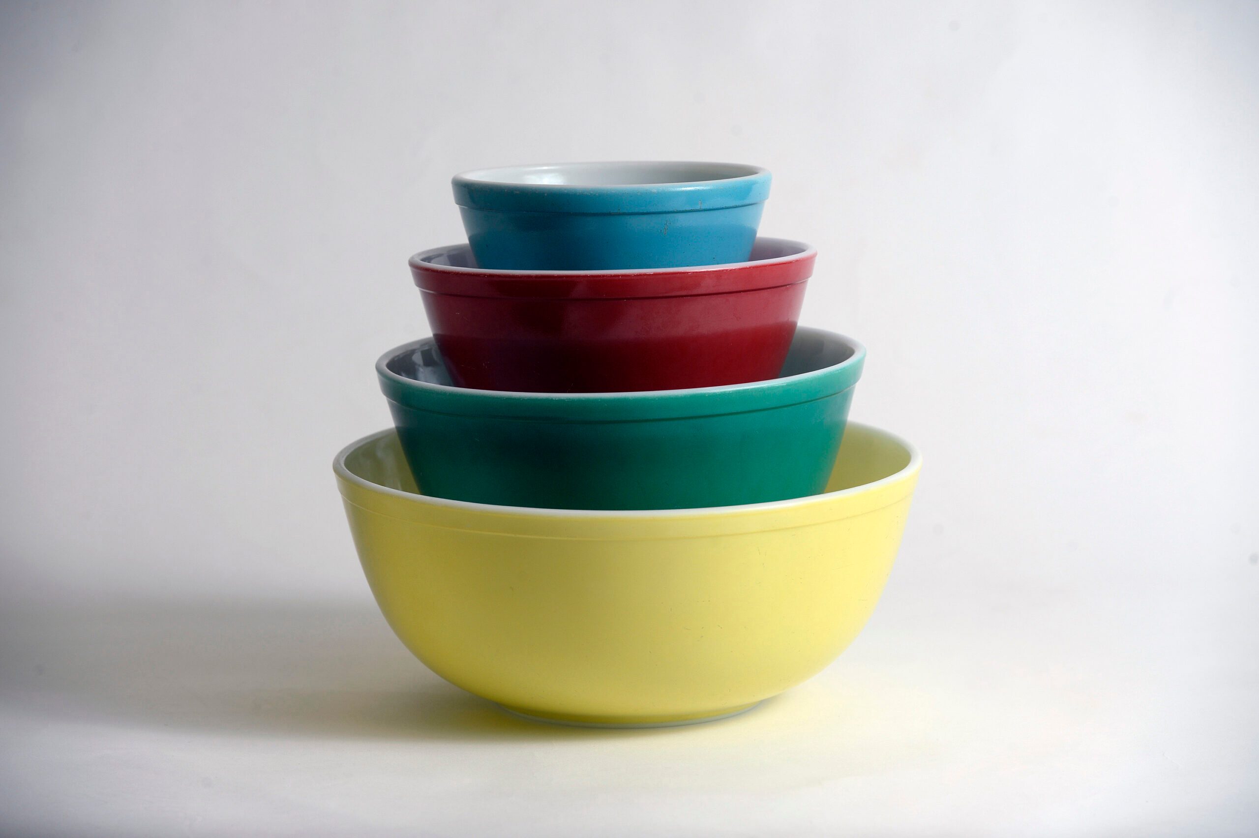 Why People Love Vintage Pyrex—and How to Tell If Your Pyrex Is Vintage or Modern