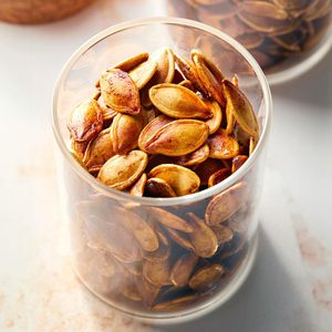 Roasted Pumpkin Seeds Exps Tohcom24 34054 Md P2 10 24 1b