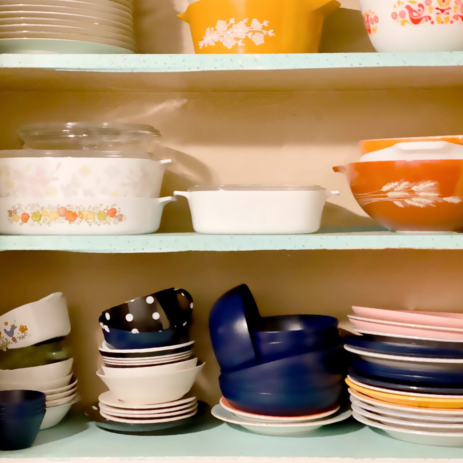 8 Vintage Kitchen Items Worth More Than You’d Think