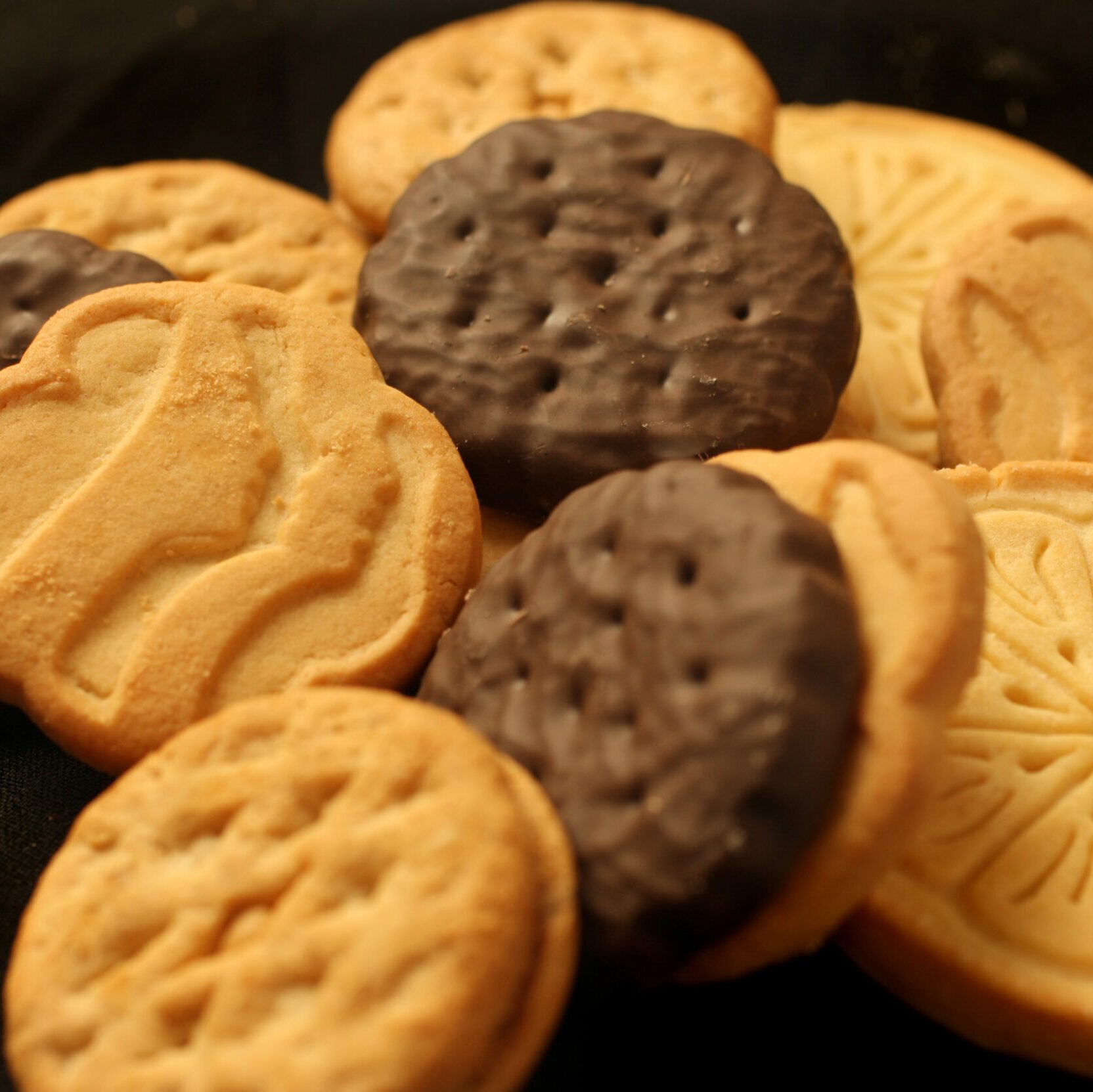Girl Scouts Plan to Discontinue Two Iconic Cookie Flavors in 2025