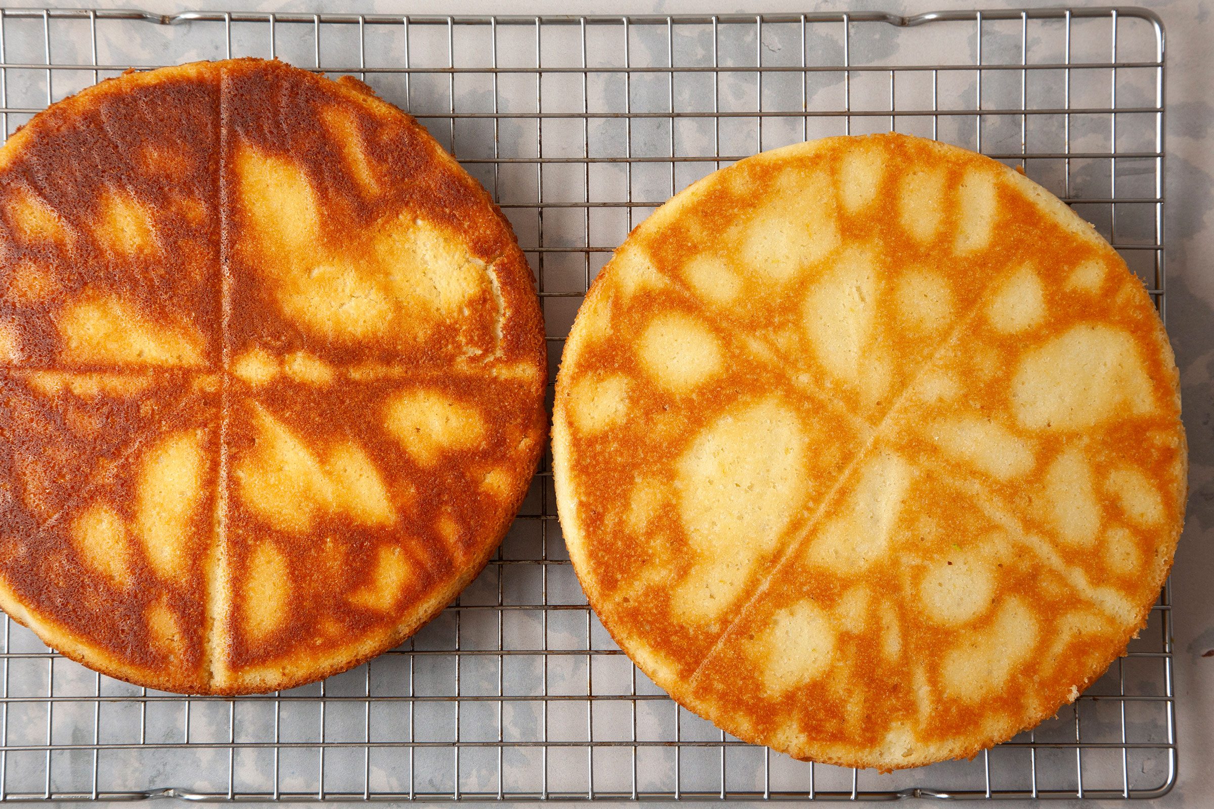 Baked cakes on wire racks for cooling