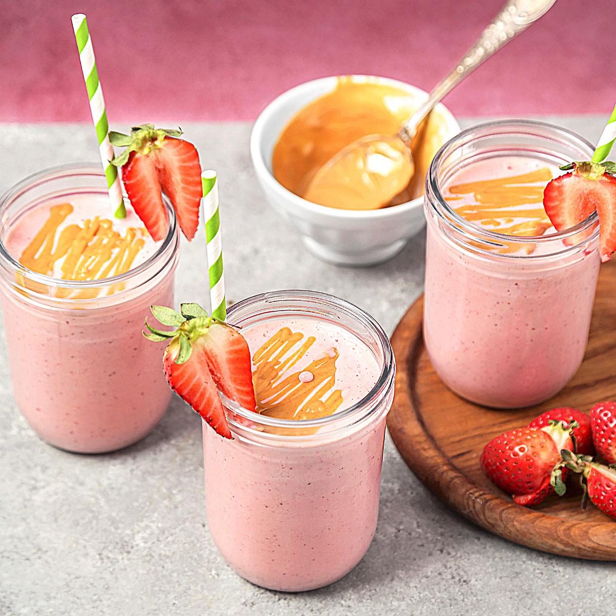Strawberry Banana Peanut Butter Smoothie