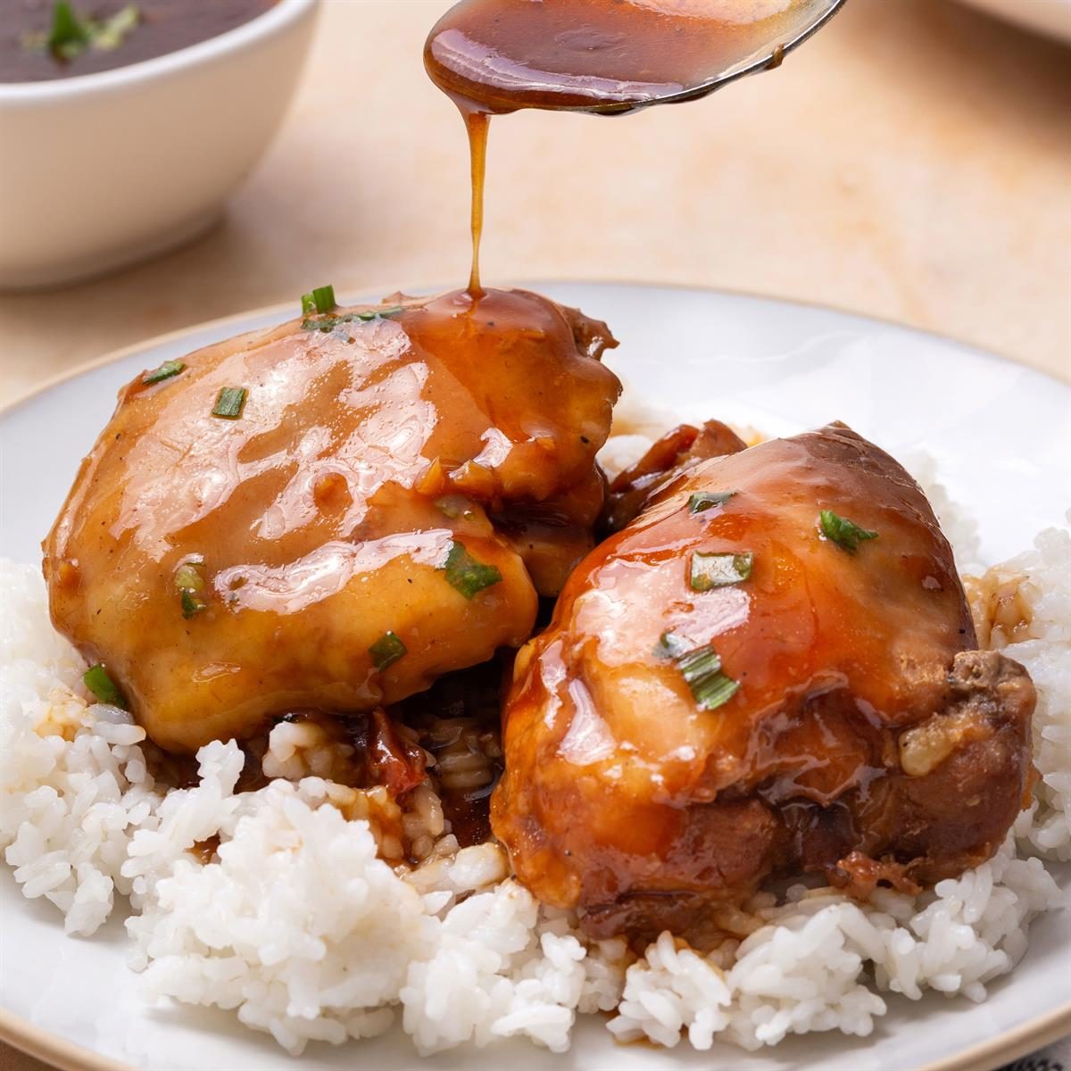 Slow Cooker Chicken Thighs Exps Tohd24 42873 Abbeylittlejohn 07