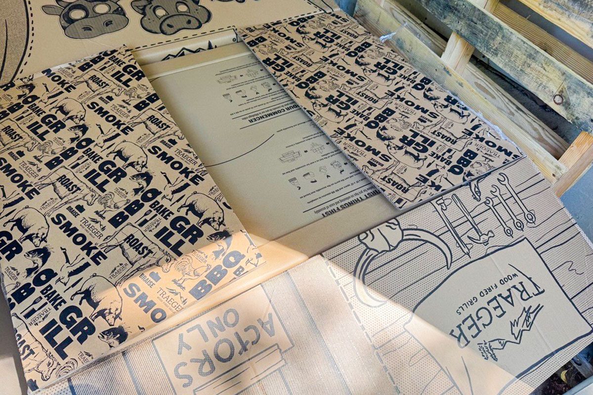 Traeger Woodridge packaging