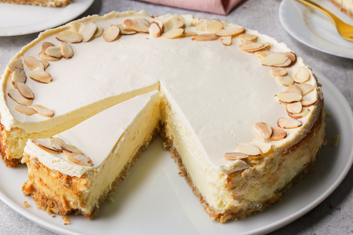 Almond Cheesecake