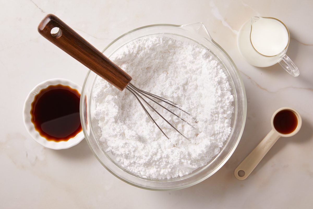 whole milk, espresso, vanilla extract and confectioner’s sugar