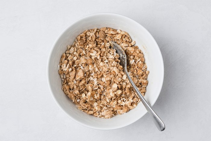 Rhubarb Oatmeal Bars Tohd25 31936 Christinema 3