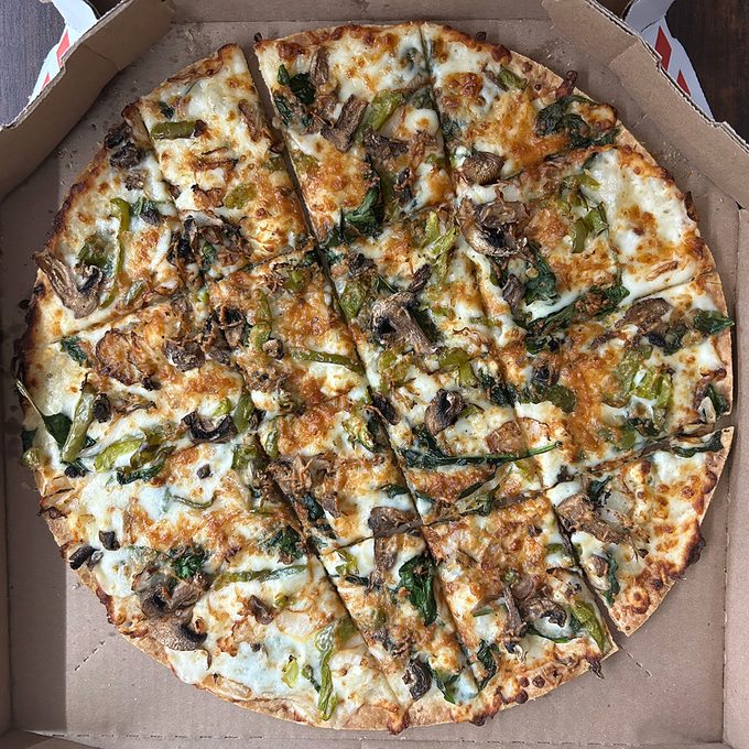 Hannahs Alfredo Veggie Pizza