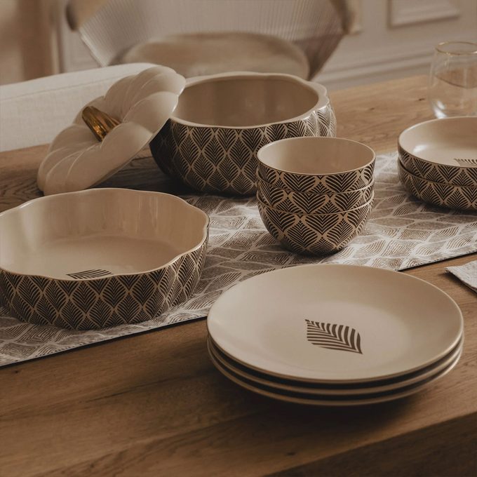 4 Pack Stoneware Dinner Plates