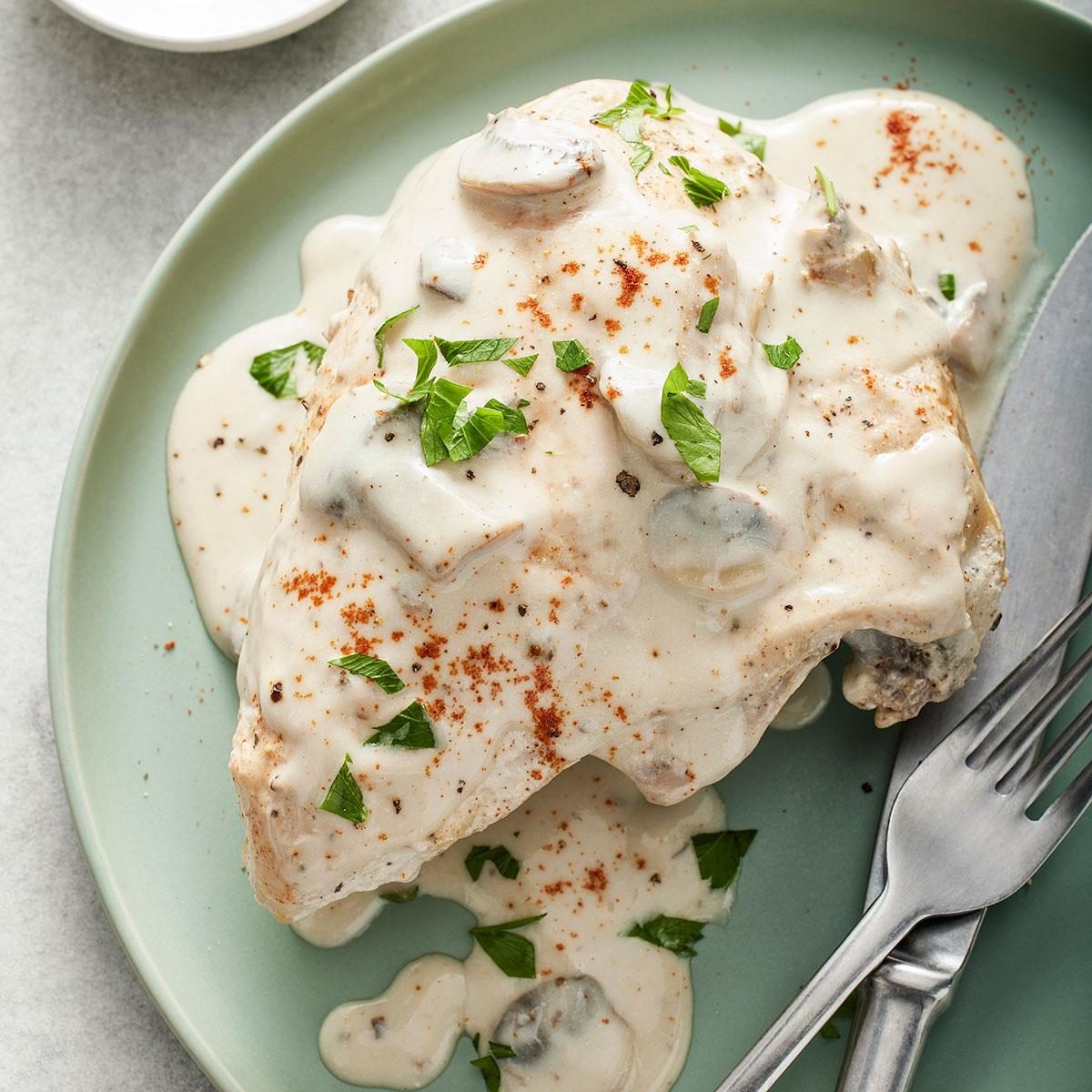Chicken in Sour Cream Sauce