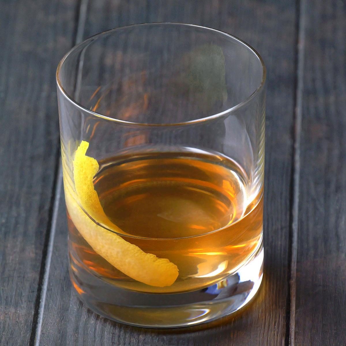 Glamorous Cocktails To Celebrate Your Showgirl Era Ruin The Friendship  Sazerac