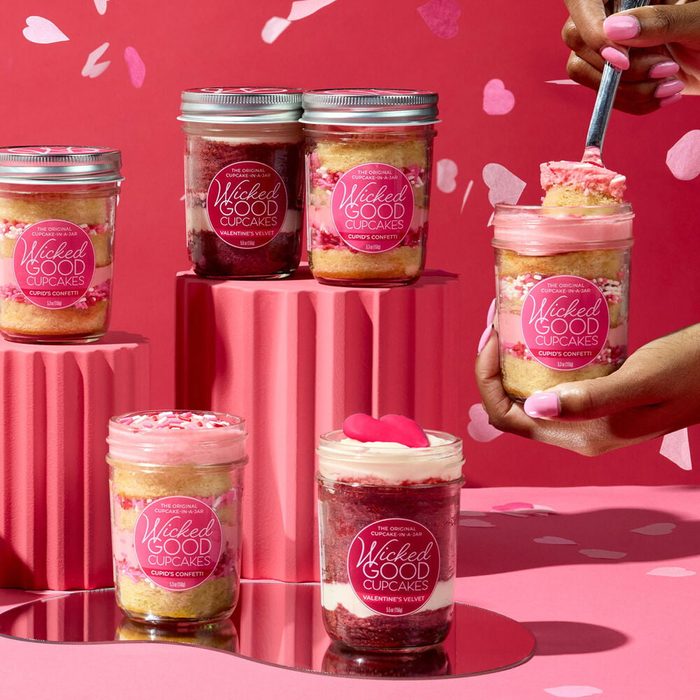 Mix & Match Cupcake Jar 6 Pack Via Wickedgoodcupcakes.com