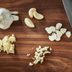 Why Garlic Tastes Stronger (or Milder) Depending on How You Cut It