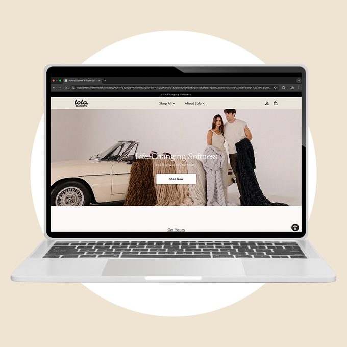 Lola Blankets Valentine's Day Sale Lolablankets.com A